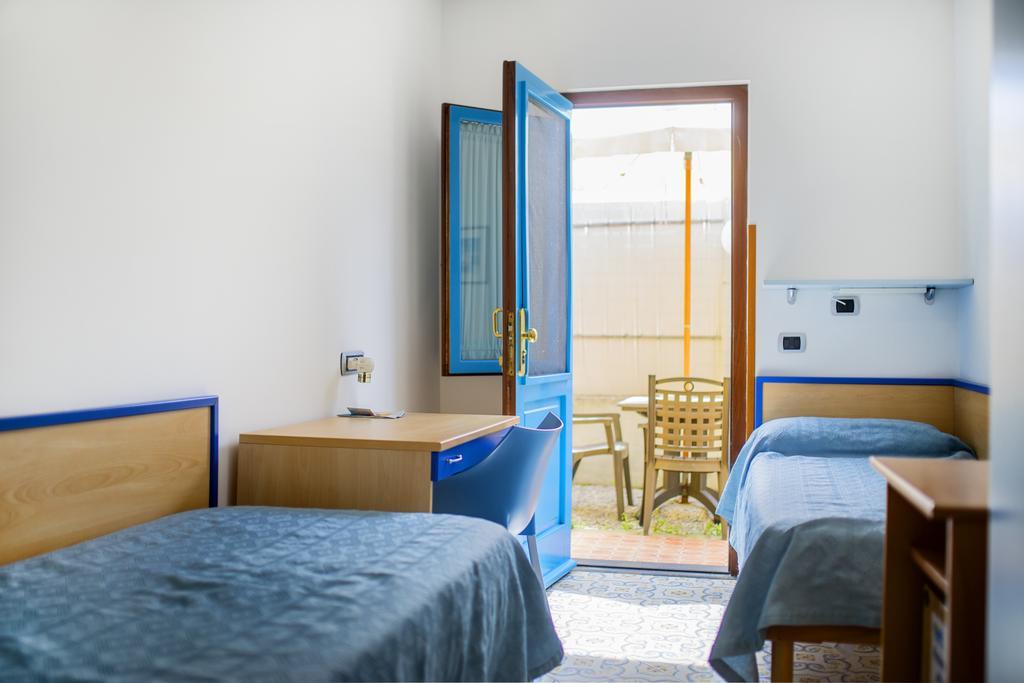 Bed and Breakfast La Capannina Procida Habitación foto