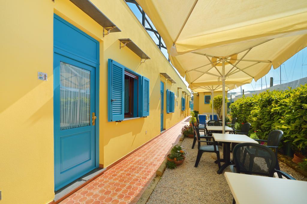 Bed and Breakfast La Capannina Procida Exterior foto